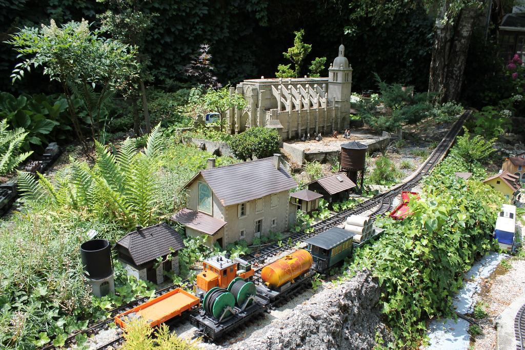 Roulottes Au Pied Du Vercors Saint Jean en Royans Bagian luar foto